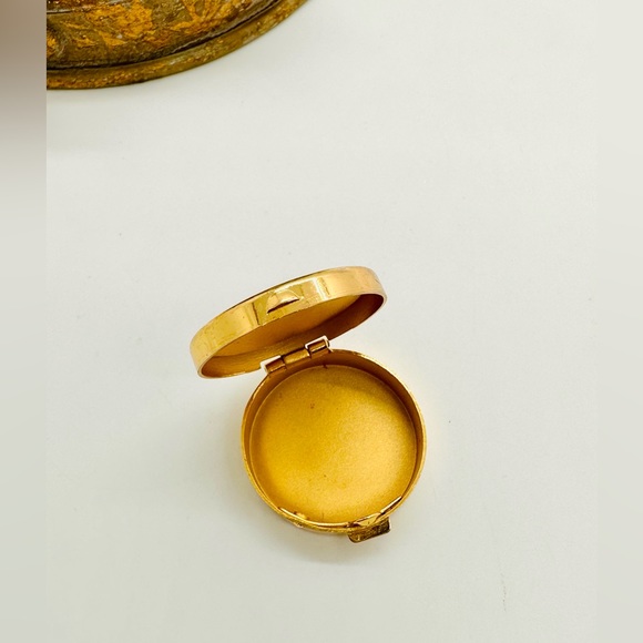 Vintage Damascene Mini Bird Pill Trinket Box - Picture 5 of 15